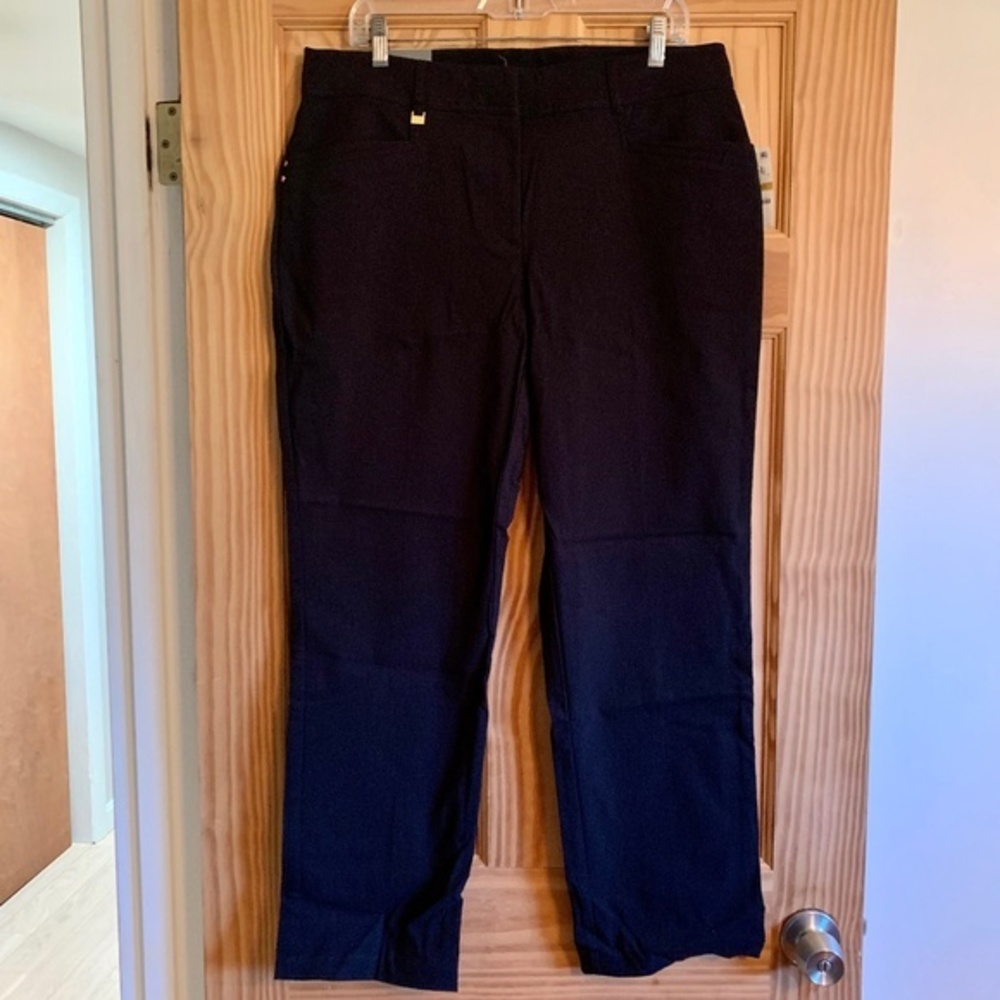 JM Collection Black‎ Slim Leg Comfort Band Black Pants Size 14 Short